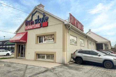 Wharncliffe Rd. S. 750 - 10a
