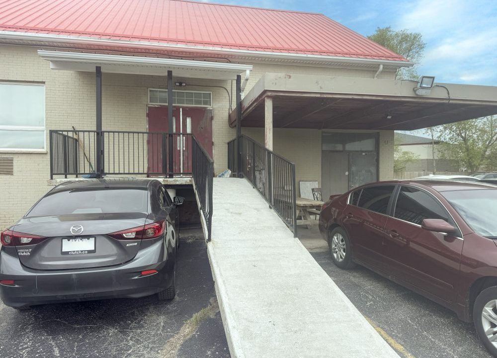 Wharncliffe Rd. S. 750 - 20a