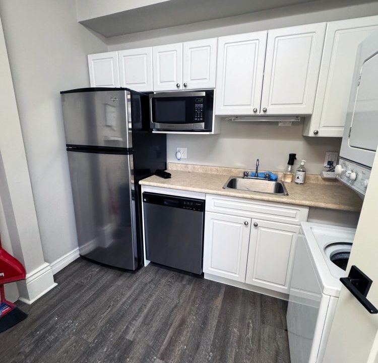 Albert St 181, Unit 200 - 010a