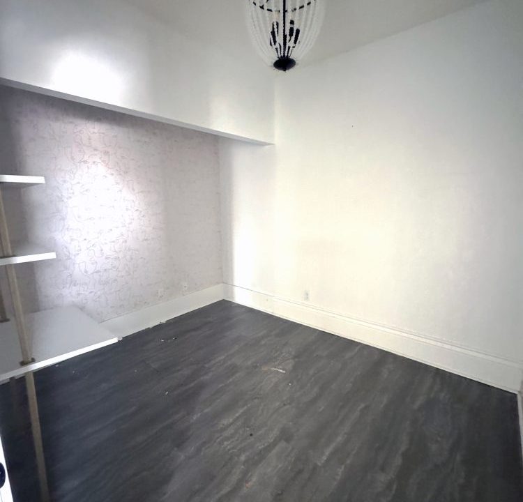 Albert St 181, Unit 200 - 02a