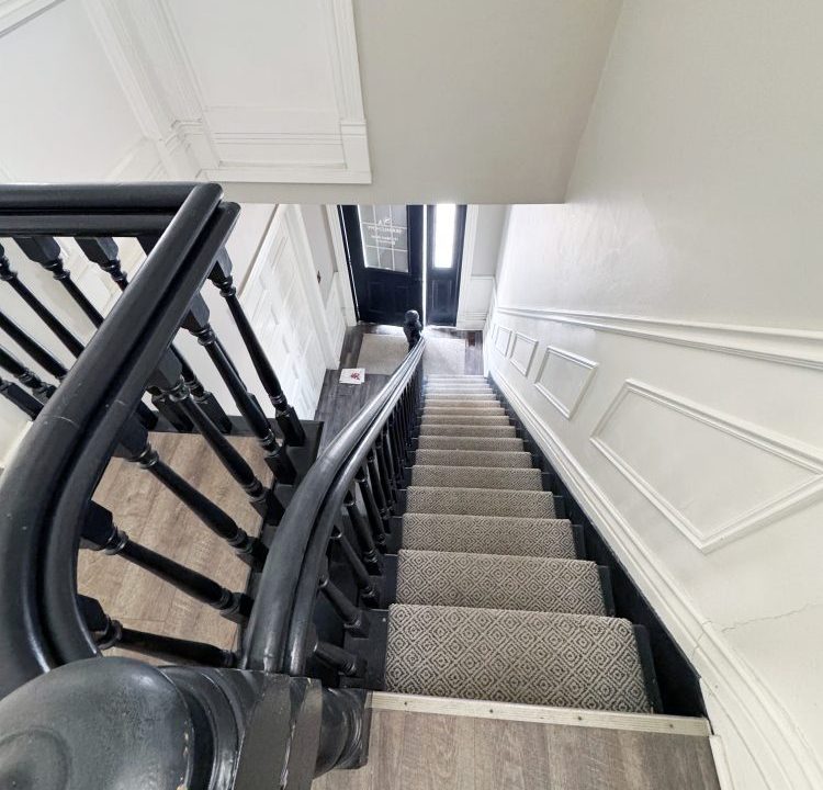 Albert St 181, Unit 200 - 03a