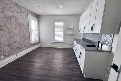 Albert St 181, Unit 200 - 06a