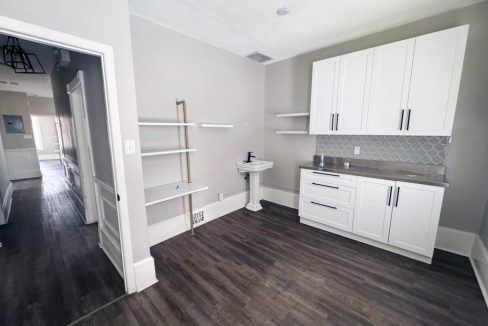 Albert St 181, Unit 200 - 07a