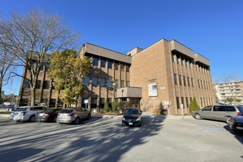 Oxford St. W. 219 - 01a