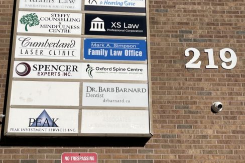 Oxford St. W. 219 - 05a