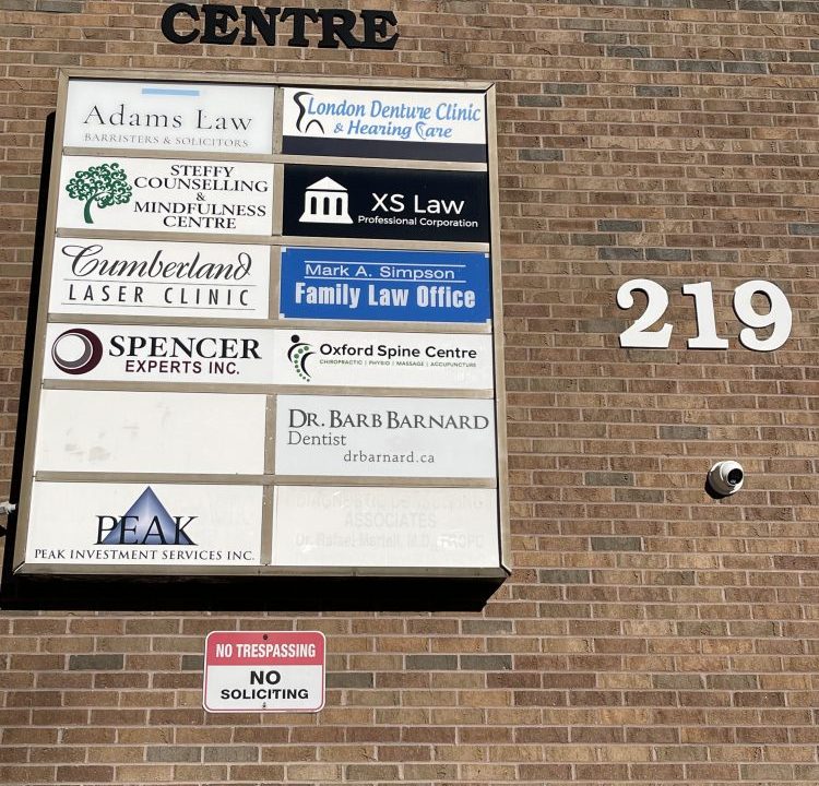 Oxford St. W. 219 - 05a