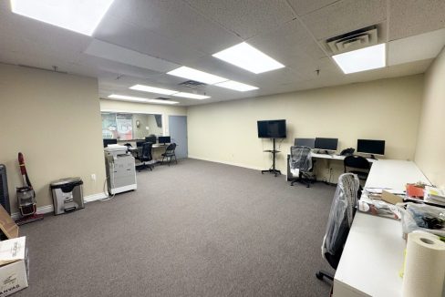 Dundas St. E. 1700, Unit 5 - 09a