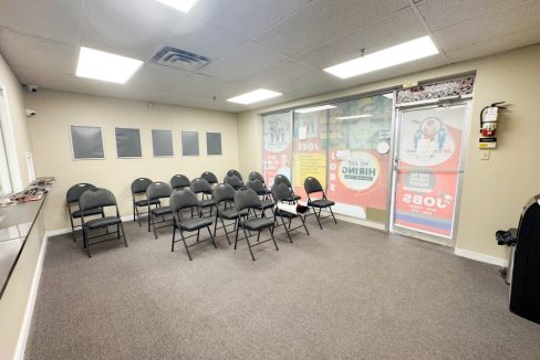 Dundas St. E. 1700, Unit 5 - 12a