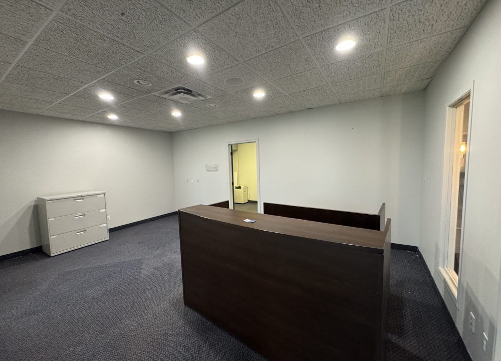 Adelaide St. S. 980, Unit 205 - 10