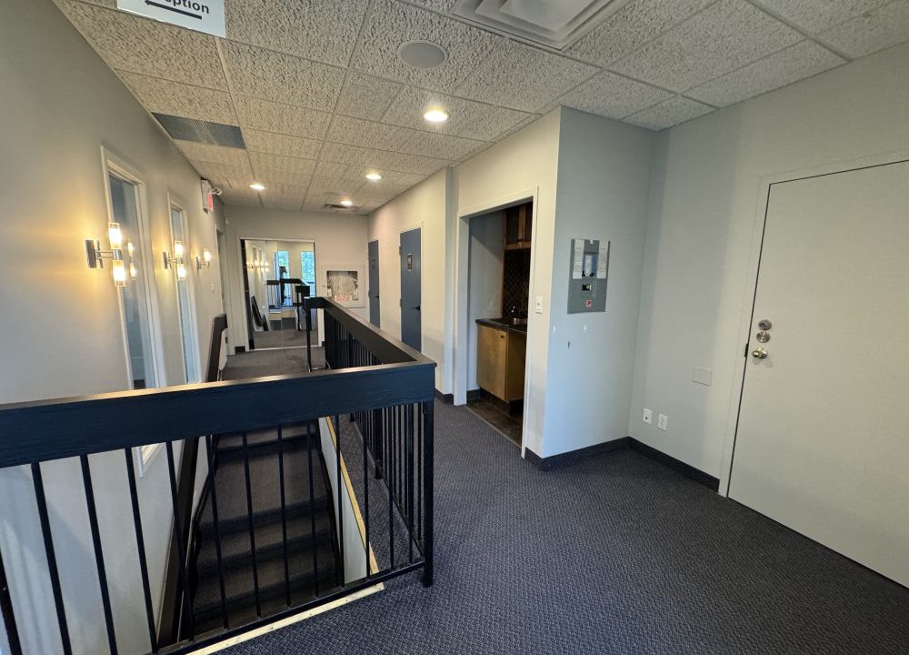 Adelaide St. S. 980, Unit 205 - 13