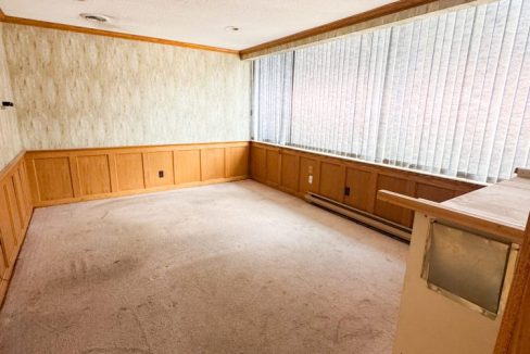 Clarke Rd. 609, Unit 10 - 01a