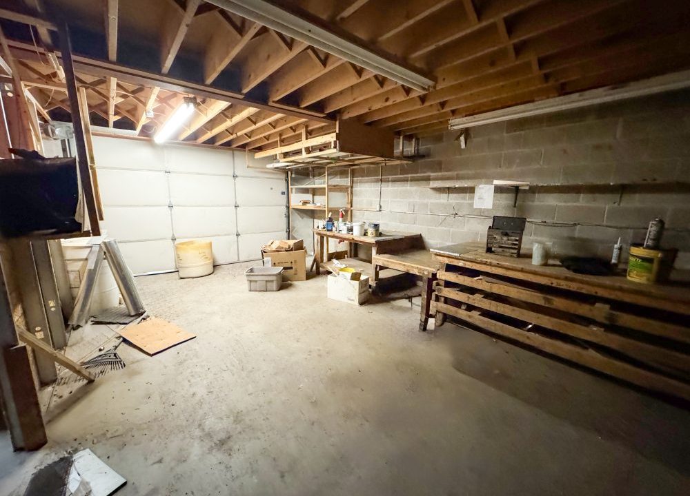 Clarke Rd. 609, Unit 10 - 12a