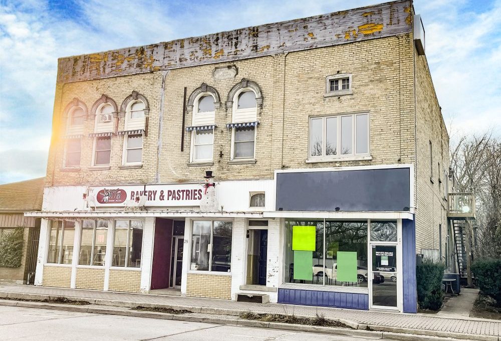 Front St. E. 24, Unit Main Floor - 13a
