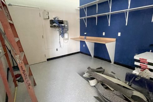 Queens Ave. 201 - 05a