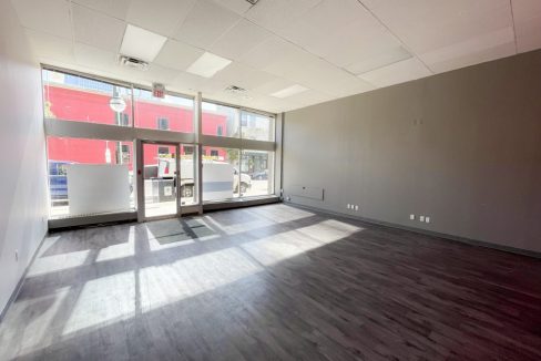 Queens Ave. 201 - 13a