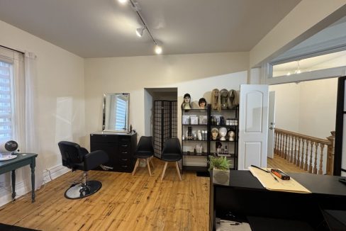 Central Ave. 204, 2nd Floor - 02