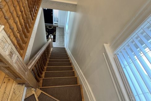 Central Ave. 204, 2nd Floor - 03a
