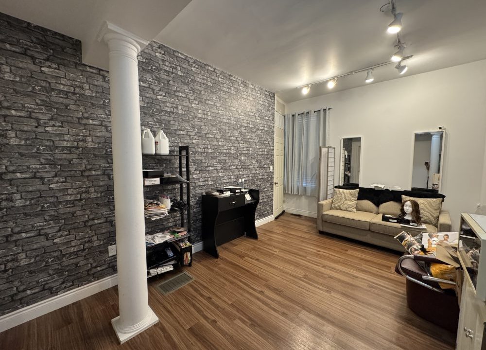 Central Ave. 204, Main Floor - 05