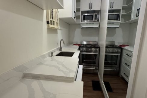 Central Ave. 204, Main Floor - 09