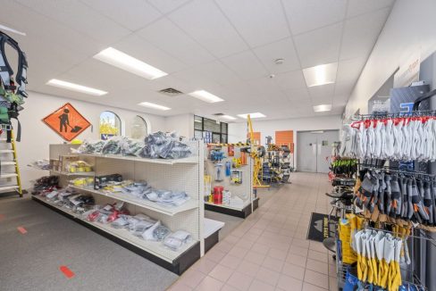 Adelaide St. S. 1010 - 21