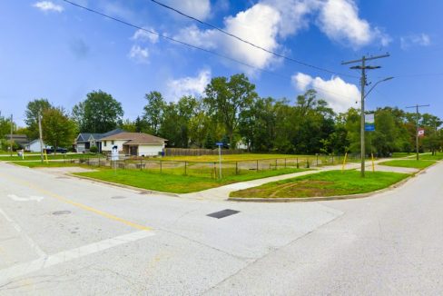 Broadway St. 717 - 01a