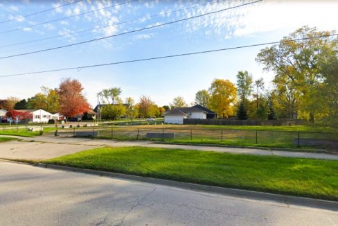 Broadway St. 717 - 04a