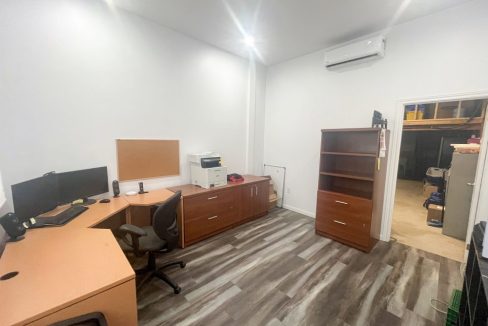 Talbot Line. 43993, Bldg 4, Units 3-4 - 01a