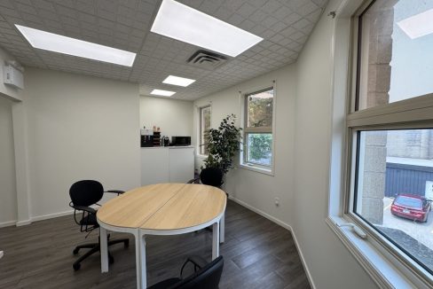 Simcoe St. 180 - Unit 202 -04