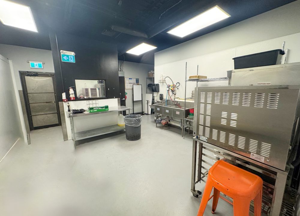 Caradoc St. S. 323, Unit C4 - 24a