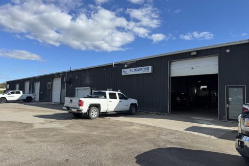 Mallard Rd. 1930, Unit 2 - 01