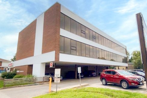 Wharncliffe Rd. N. 240 - 38a