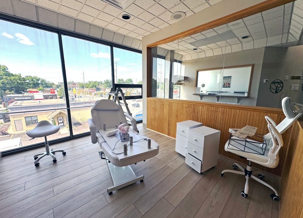 Wharncliffe Rd. N. 240, Suite 300A - 3a