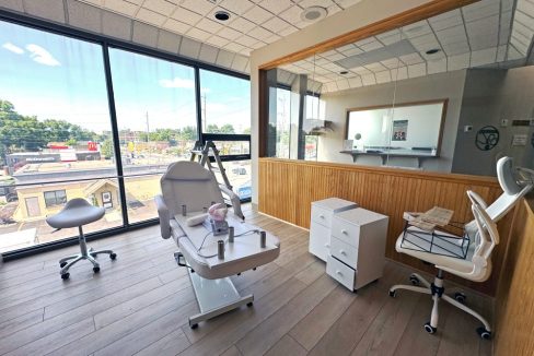 Wharncliffe Rd. N. 240, Suite 300A - 3a