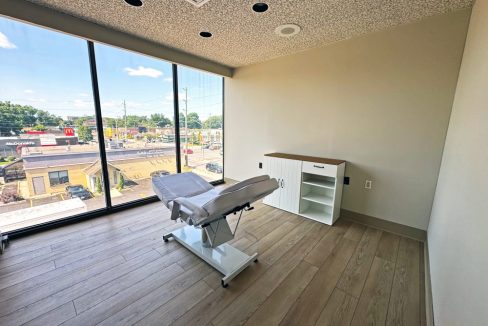 Wharncliffe Rd. N. 240, Suite 300A - 5a