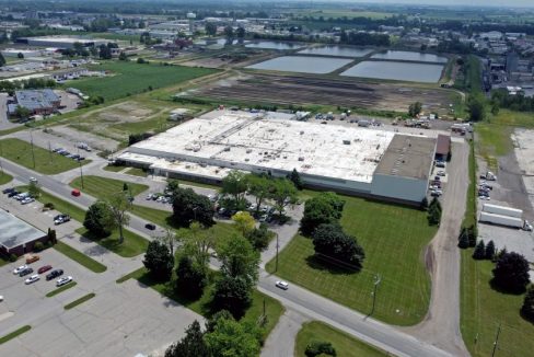 Riverview Dr. 566 - 01