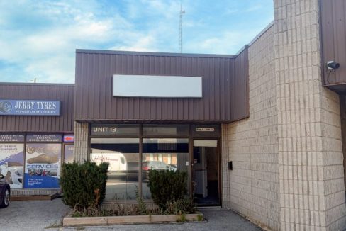 Exeter Rd. 300 - Unit 13 - 01a