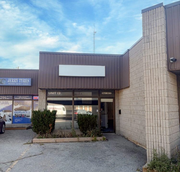 Exeter Rd. 300 - Unit 13 - 01a