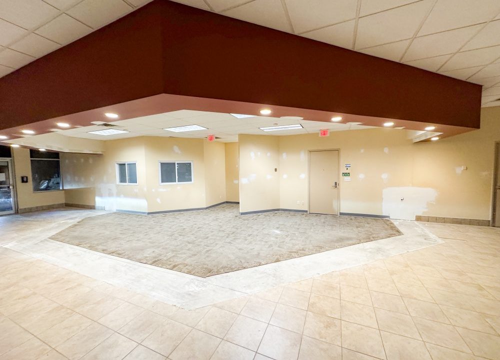 Huron Church Rd. 1375 - 09a