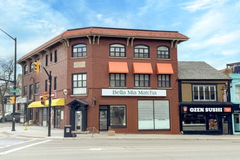 Richmond St. 605 - 22a