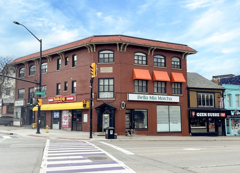 Richmond St. 605 - 24a