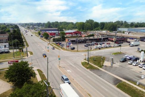 Dundas St. 2209 - 09a