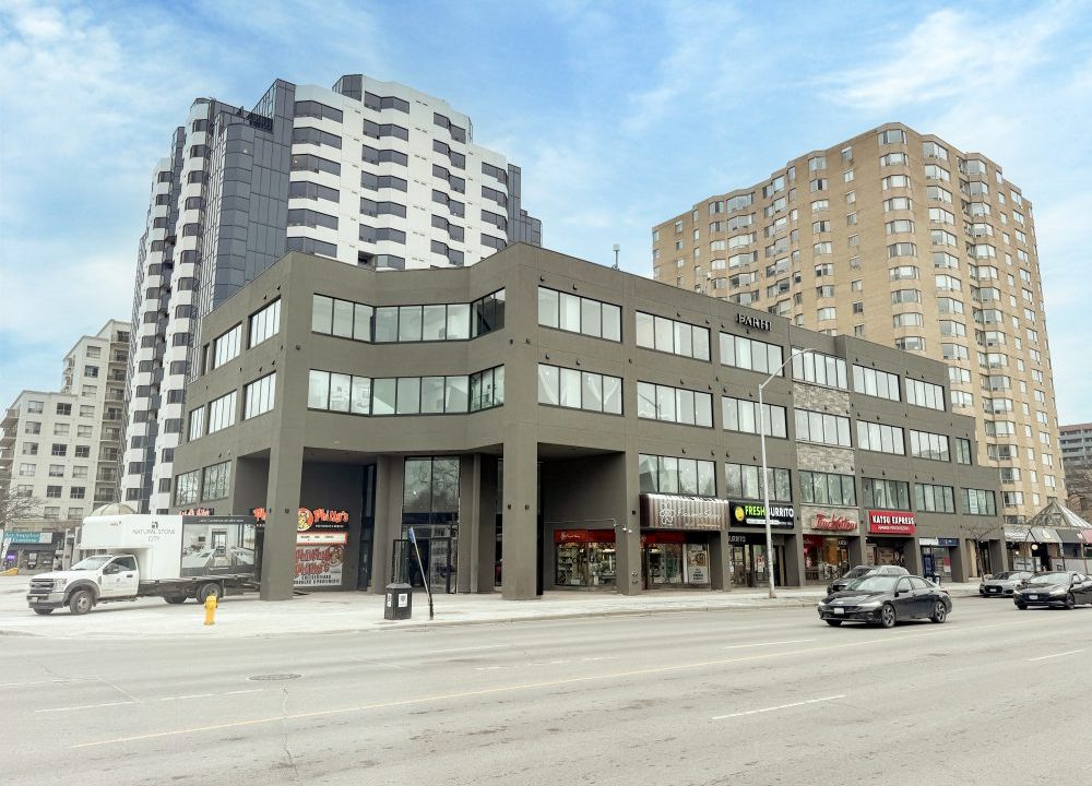 Richmond St. 685 - 09a