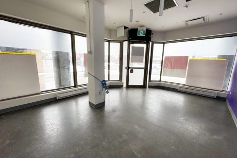 Richmond St. 685 - 21a