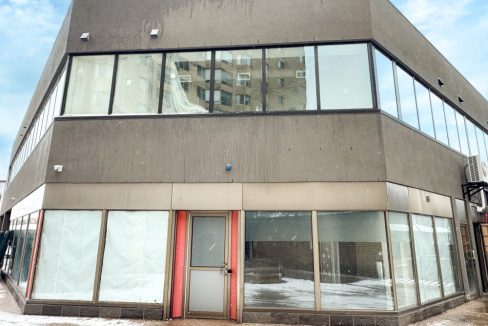 Richmond St. 685 - 29a