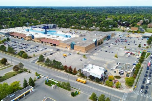 Wonderland Rd. S. 785 - 53a