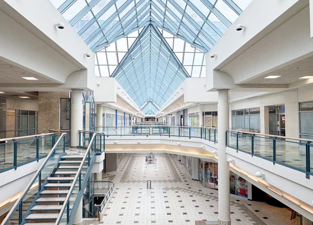 Wonderland Rd. S. 785 - 96a