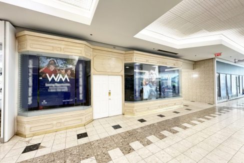 Wonderland Rd. S. 785, Unit E3 - 01a