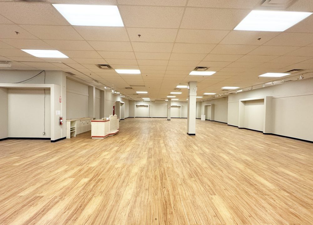 Wonderland Rd. S. 785, Unit J16 - 01a