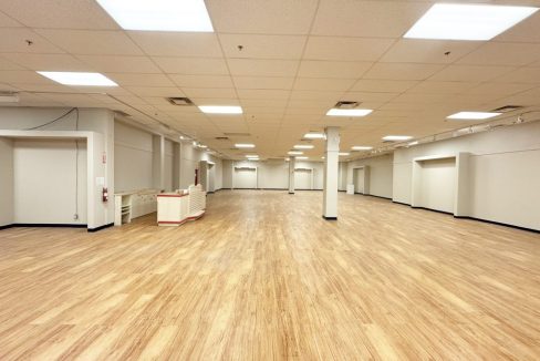 Wonderland Rd. S. 785, Unit J16 - 01a