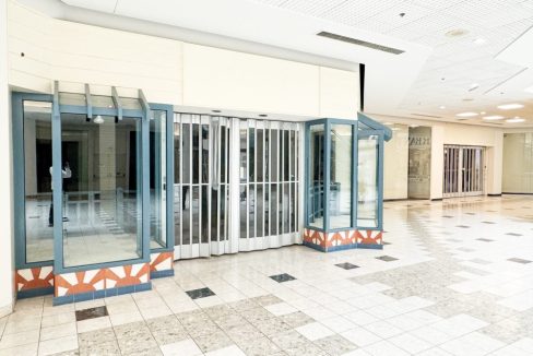 Wonderland Rd. S. 785, Unit J16 - 05a